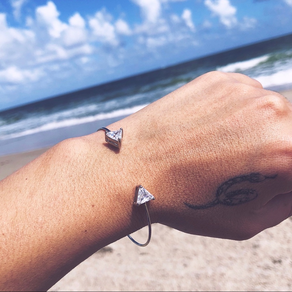 Beautiful dainty open design cuff bracelet